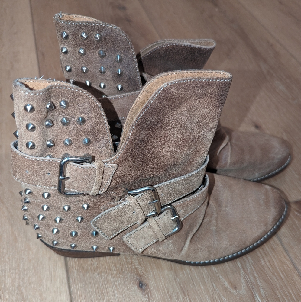 DV by Dolce Vita 8.5 Spike Studded Back Suede Malika Motorcycle Ankle Boots